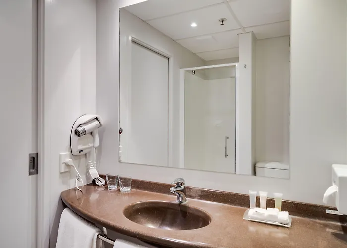 Ibis Hotel 3*