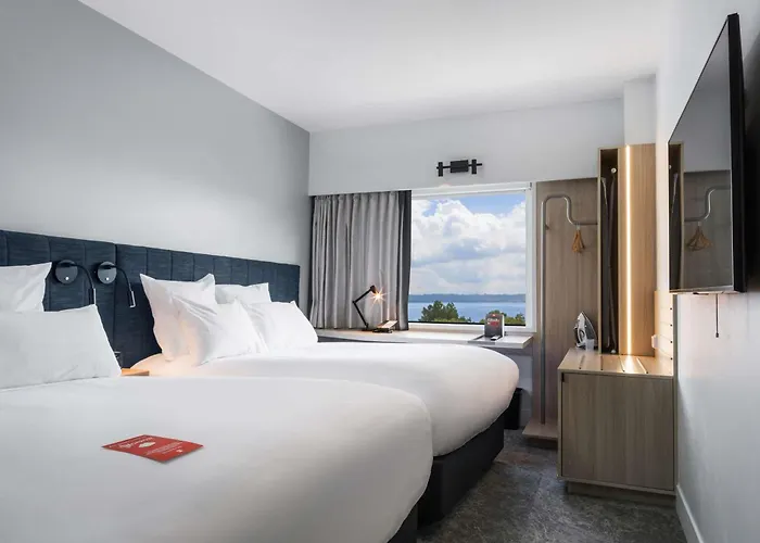 Ibis Hotel 3*